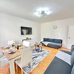 Beautiful Family Apartment Near Paddington