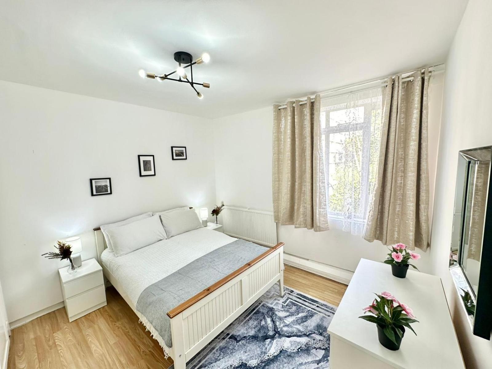 Beautiful Family Near Paddington London